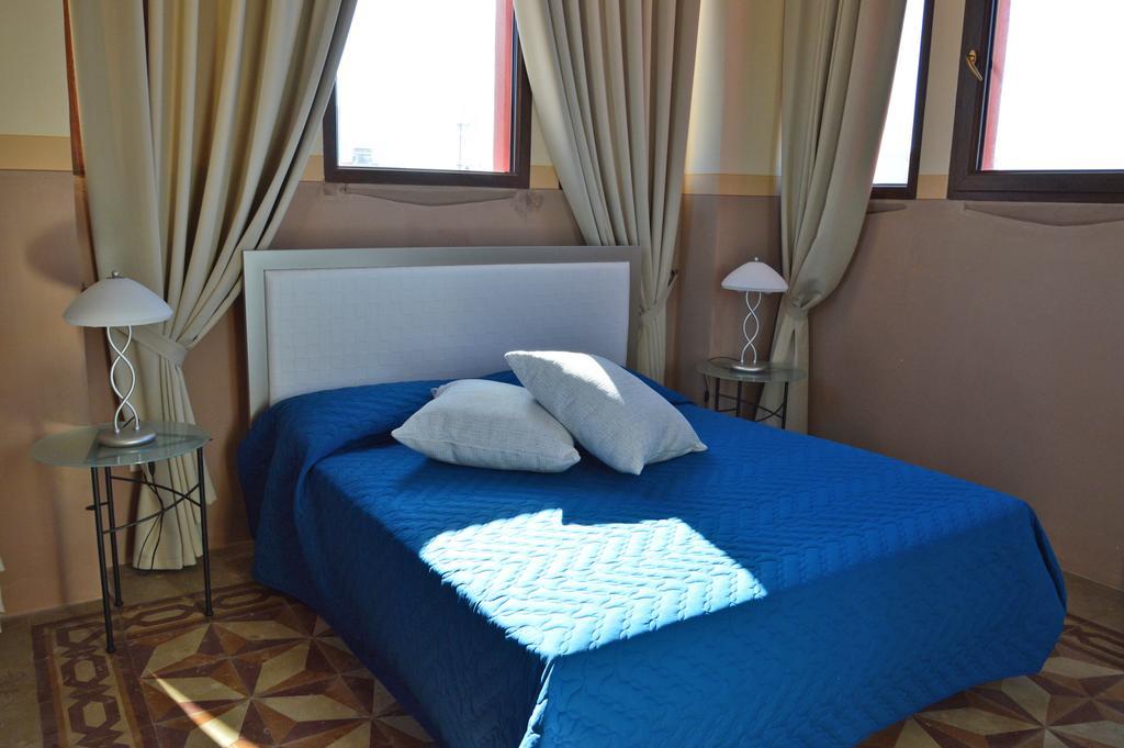 Palazzo Vallebona Gallipoli Pokój zdjęcie
